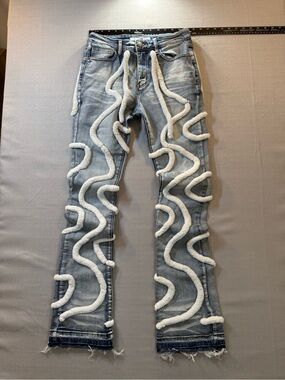 Men's Slim Straight Light Blue Jeans with White Appliqué cording